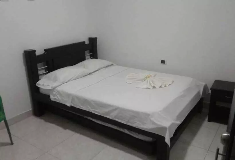 Plaza Hotel Moncada