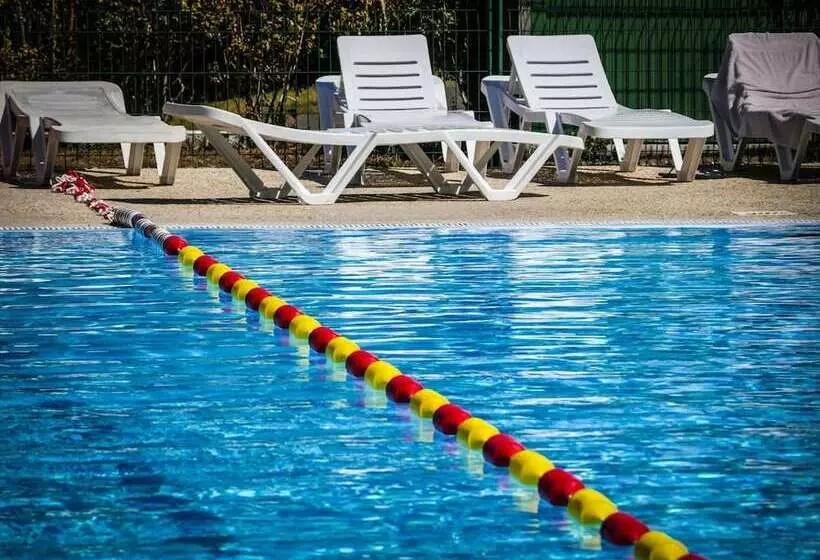 Lomakeskus Vacances Passion   Leon Les Genets