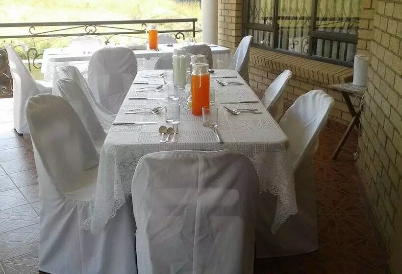 Aamiaismajoitus (B&B) Kwa Mosele Bnb