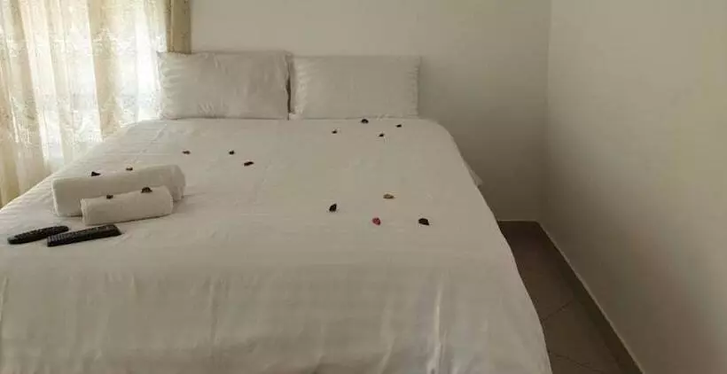 Aamiaismajoitus (B&B) Kwa Mosele Bnb