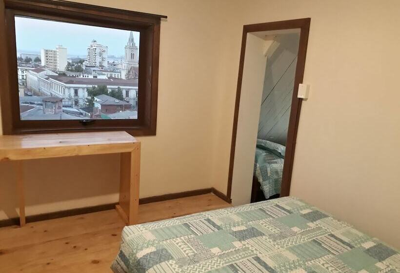 Castle Hostal Valparaiso