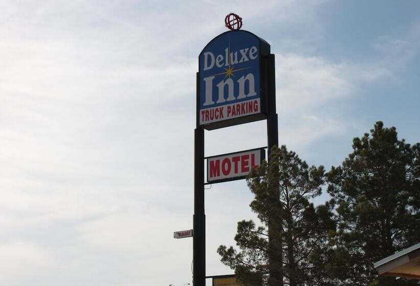 Deluxe Inn Motel