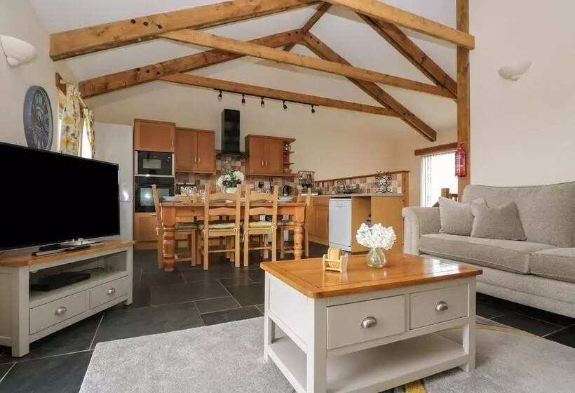 Hawthorn Cottage