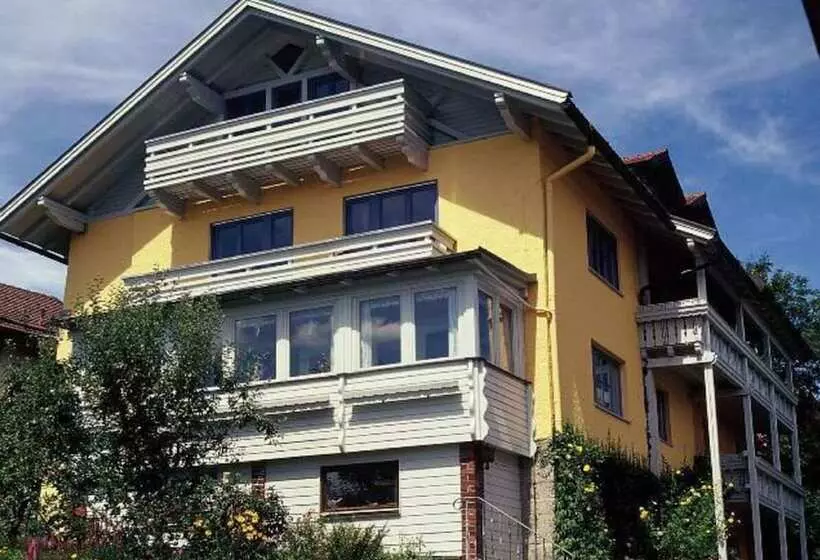 Hotelli Haus Farbenklang