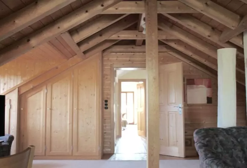 Hotelli Haus Farbenklang