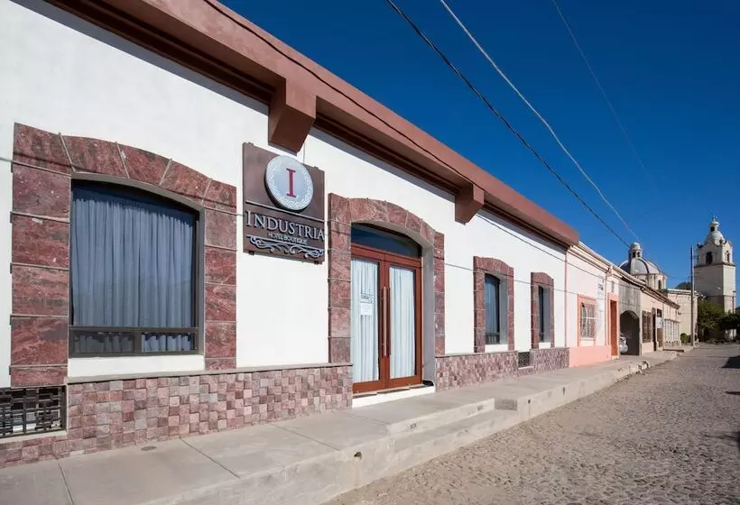 ホテル Industria