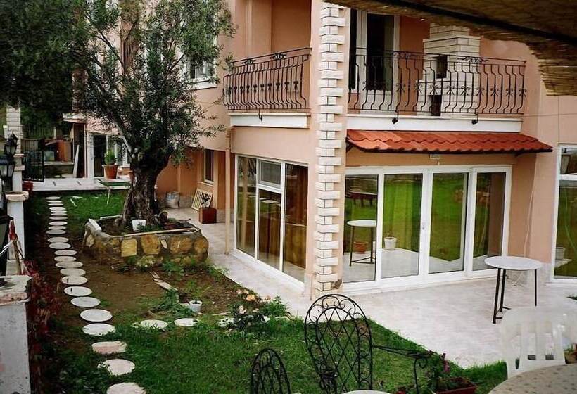 ホテル Koza Yali Apart