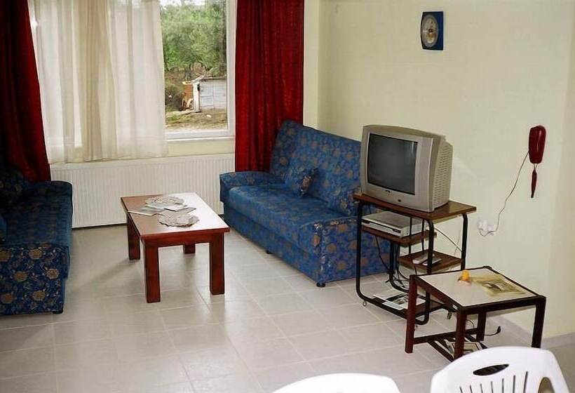 ホテル Koza Yali Apart