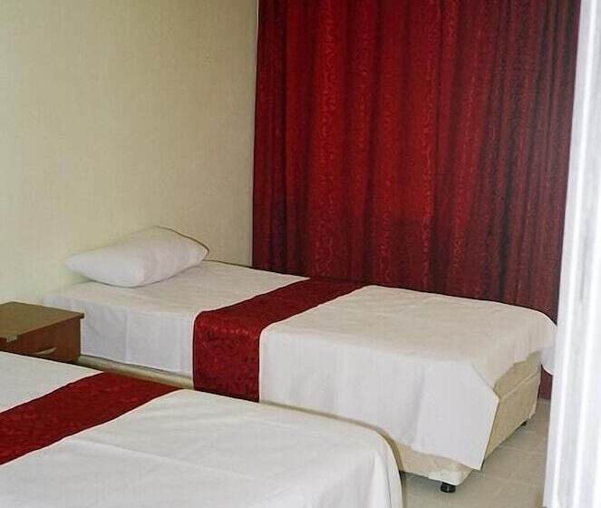 ホテル Koza Yali Apart