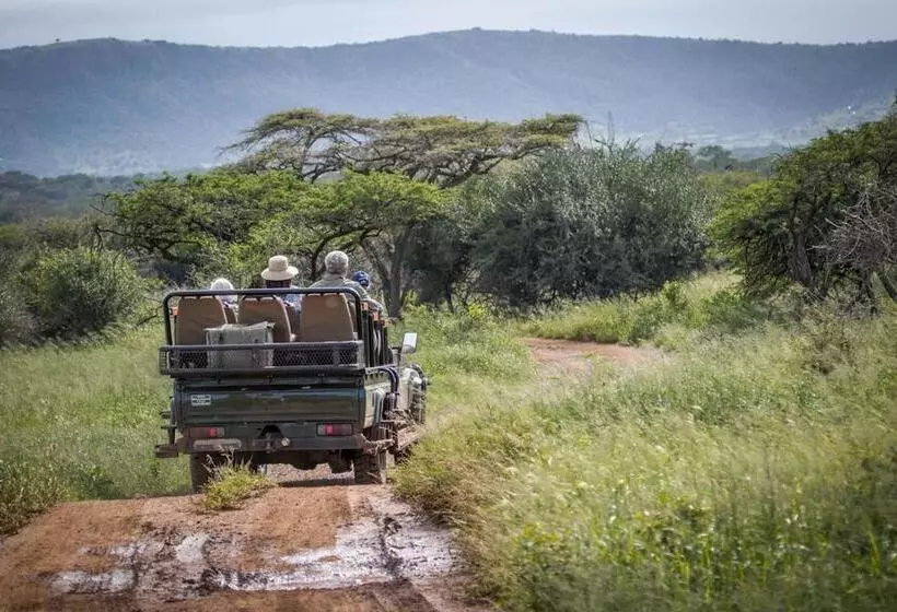 Hotelli Rhino River Lodge