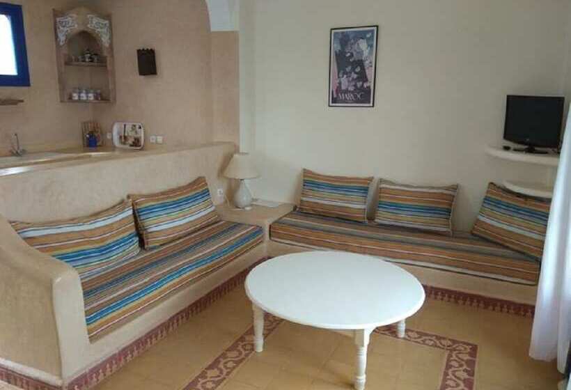 هتل Un Thé Au Bout Du Monde