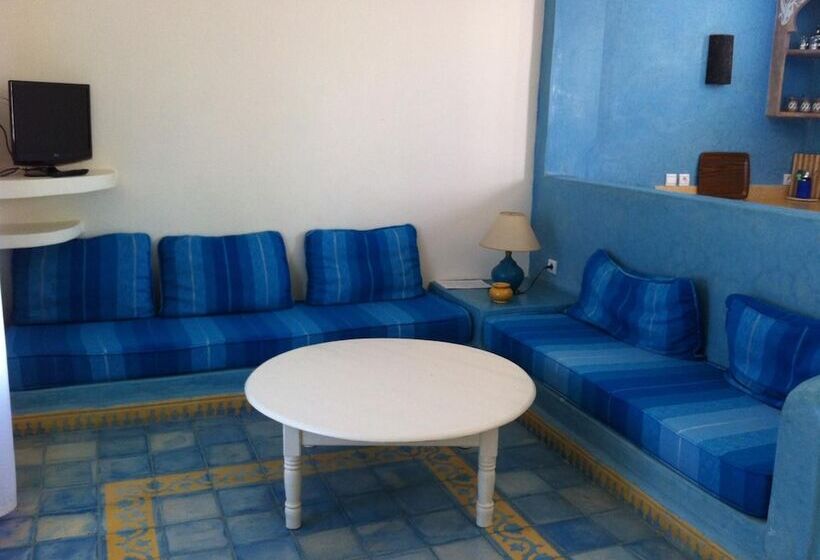 هتل Un Thé Au Bout Du Monde