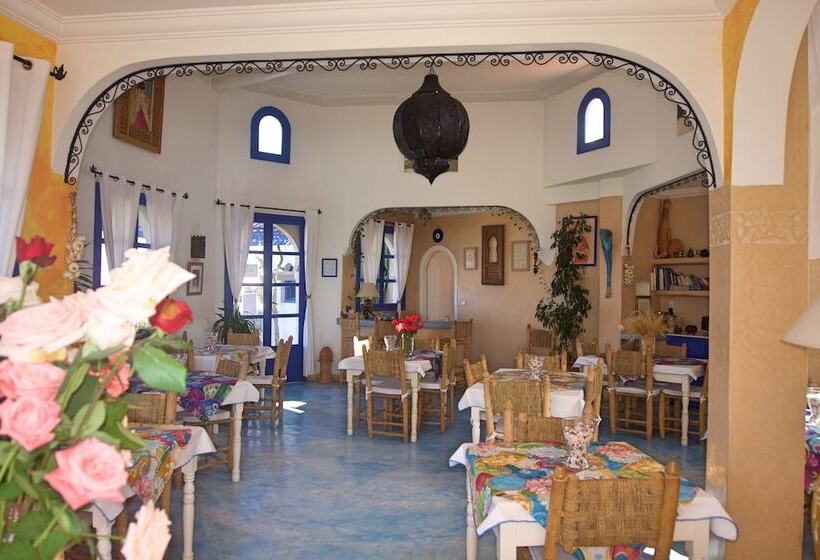 هتل Un Thé Au Bout Du Monde