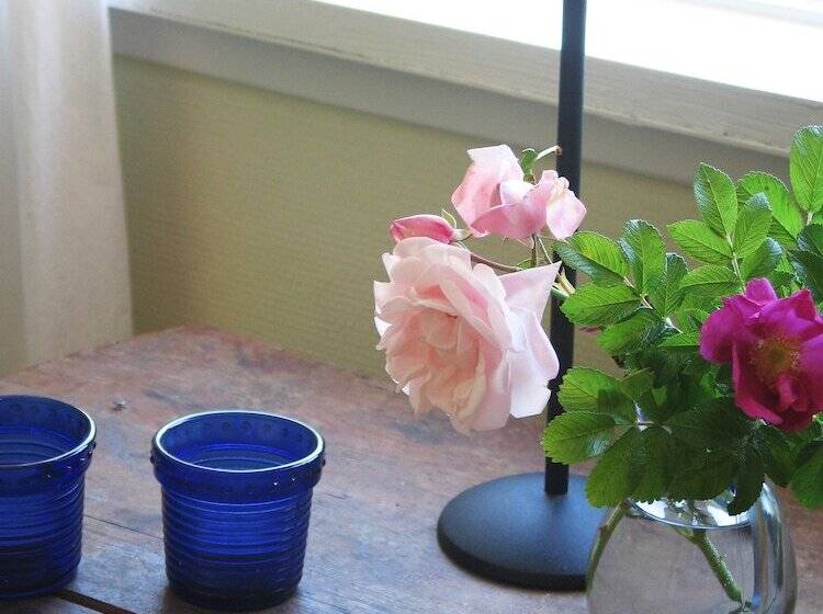 Nösundsgården Hotel & Hostel