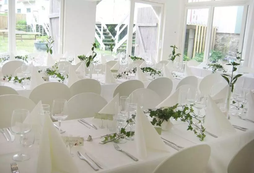 Nösundsgården Hotel & Hostel