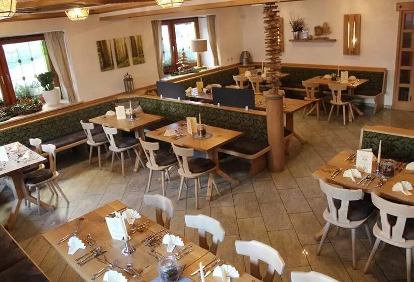 ペンション Bayerische Gastwirtschaft Dimpfl Stadl