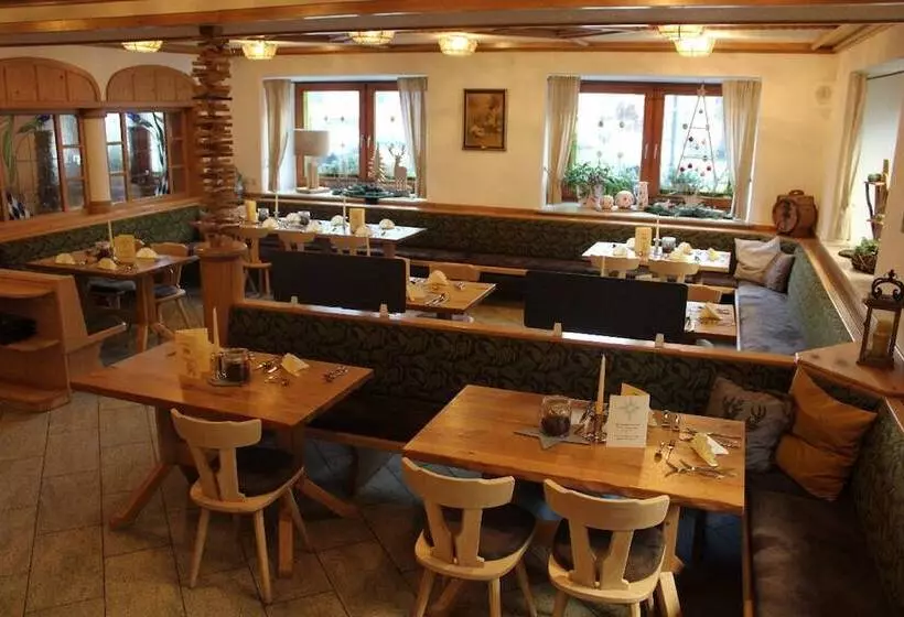 ペンション Bayerische Gastwirtschaft Dimpfl Stadl