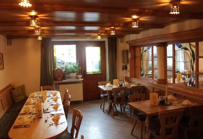 ペンション Bayerische Gastwirtschaft Dimpfl Stadl