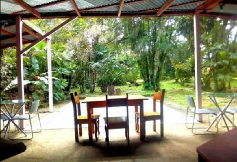 פנסיון Sloth House