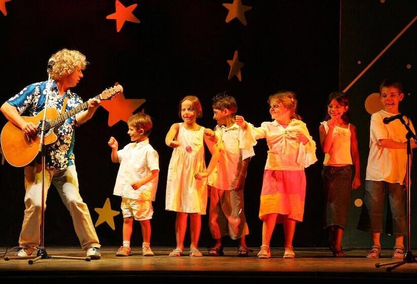 Курорт Village Vacances La Manne