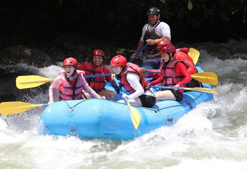 Spanish By The River Turrialba Hostel