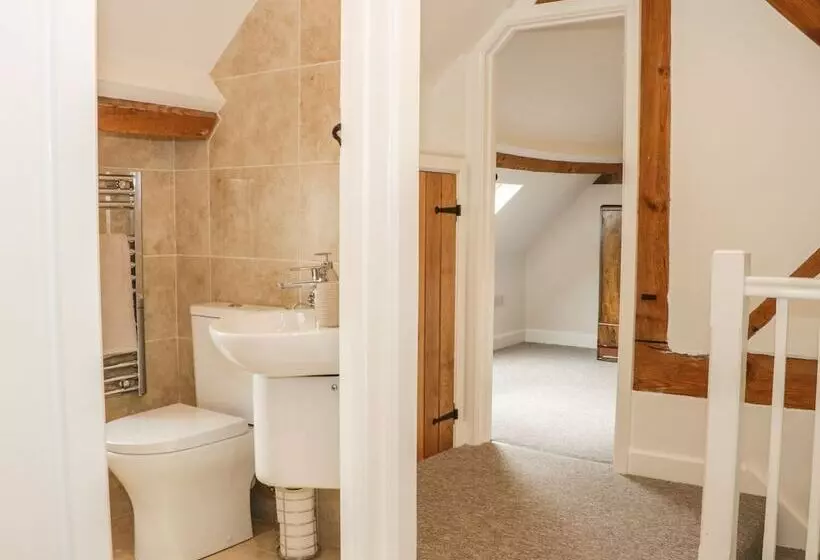 The Cow Byre, Heath Farm