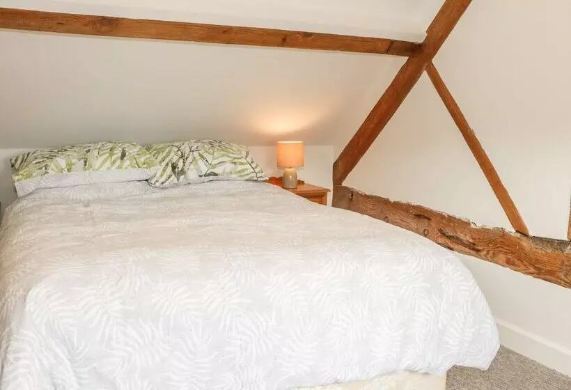 The Cow Byre, Heath Farm