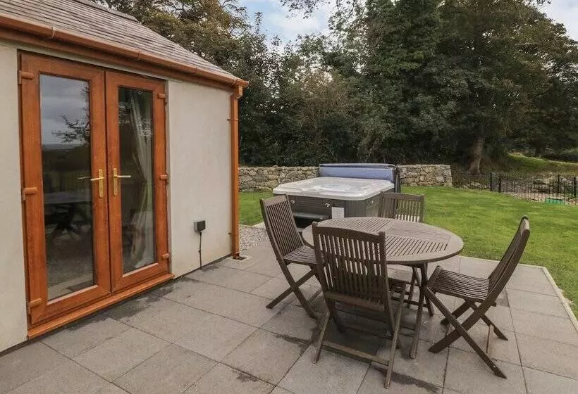 Y Beudy Cottage