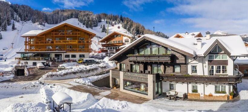Chalet Elisabeth Dolomites Alpin & Charme