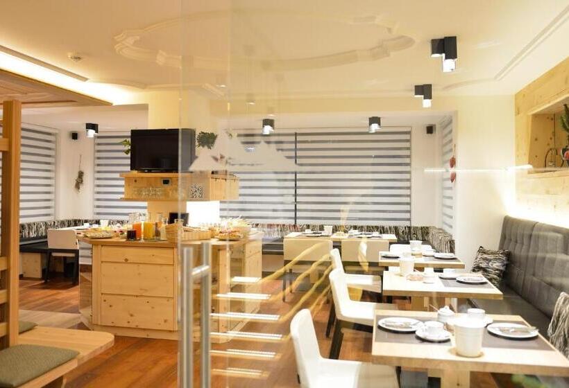 Chalet Elisabeth Dolomites Alpin & Charme