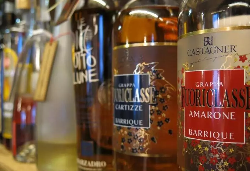 Digonera Historic Hotel B&b