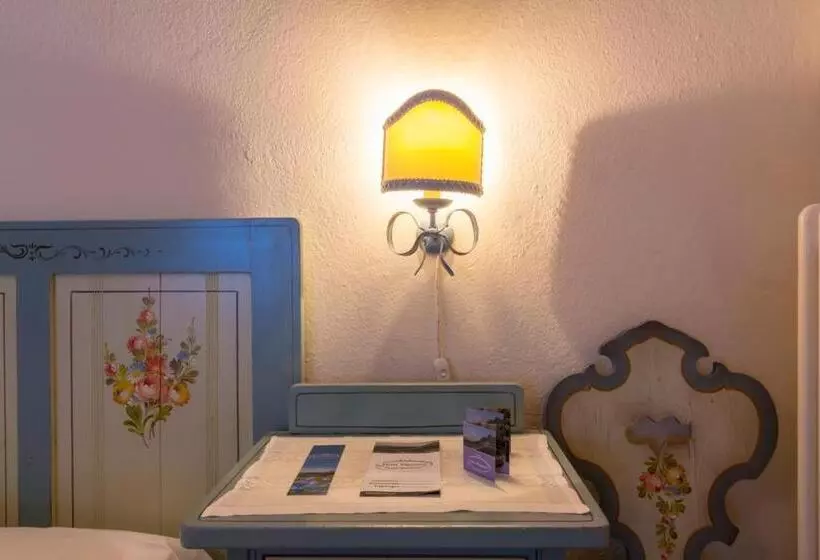 Digonera Historic Hotel B&b