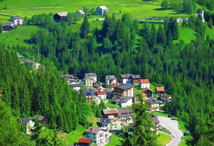 Digonera Historic Hotel B&b