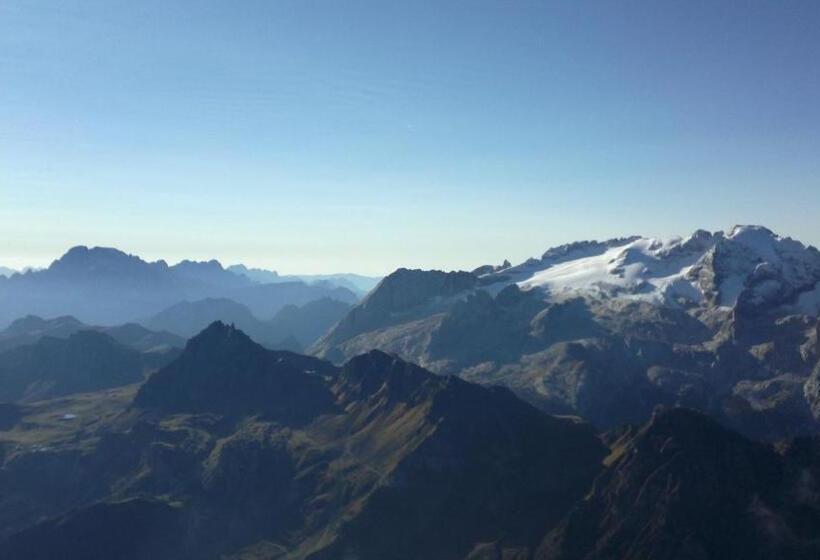 Digonera Historic Hotel B&b