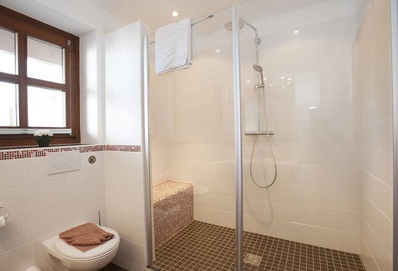 ホテル Apart Pension Vita Stafnensis