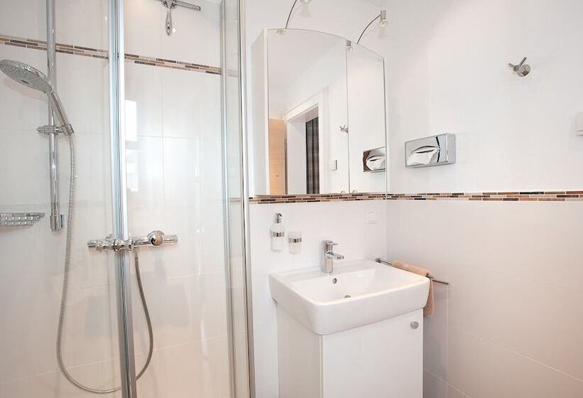 ホテル Apart Pension Vita Stafnensis