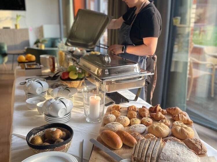 هتل Diamant Suites Brussels Eu