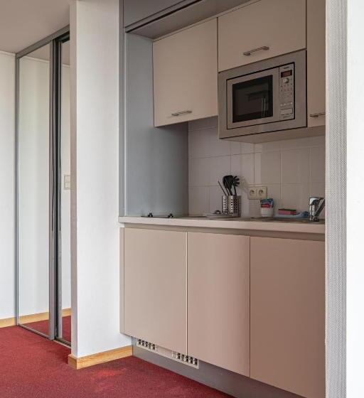 هتل Diamant Suites Brussels Eu