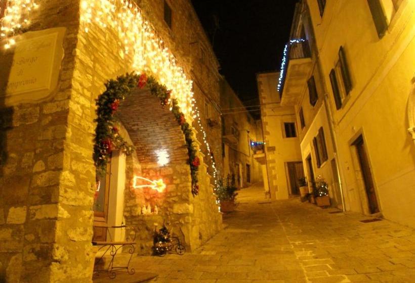 בית מלון כפרי Guest House Il Borgo Di Sempronio