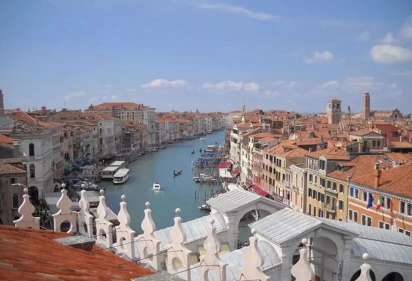 فندق Junior Family