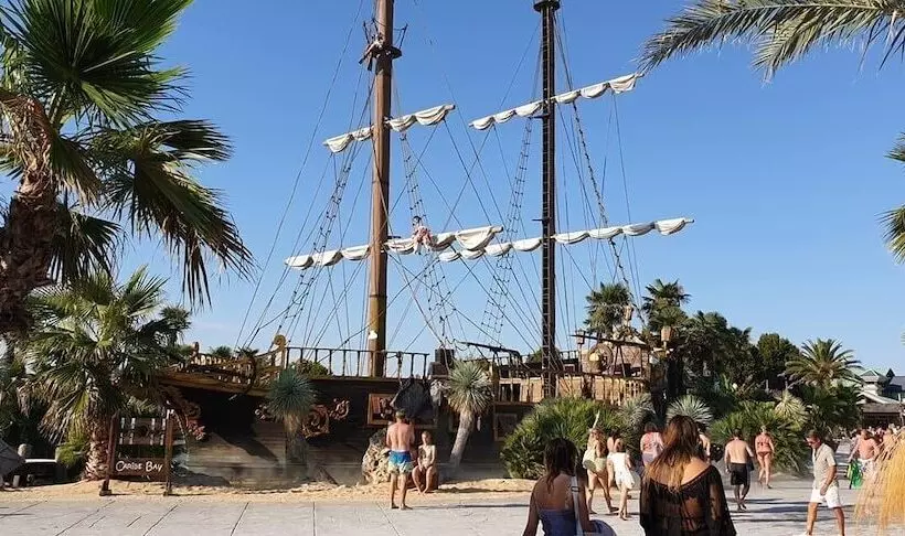 فندق Junior Family