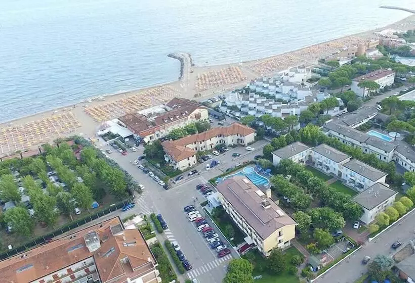 فندق Junior Family