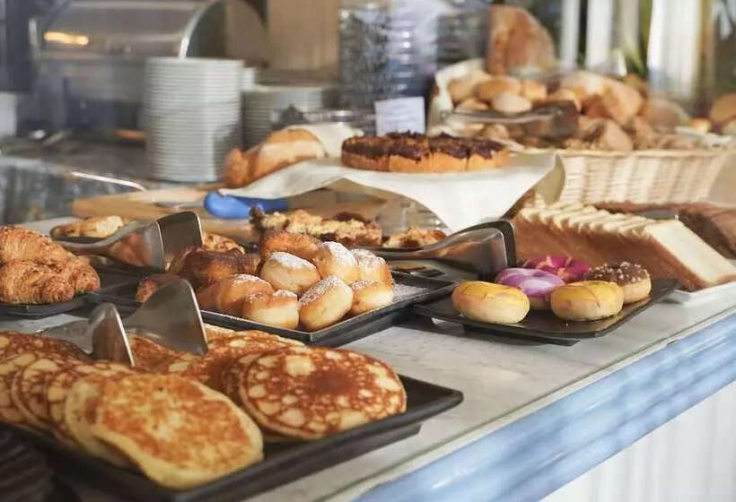 فندق Junior Family