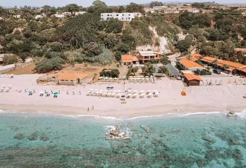 هتل Tuisuneo La Conchiglia Adults Only