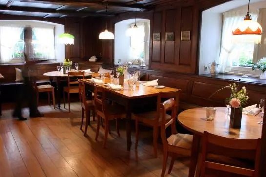 膳宿费 Landgasthof Zum Rössle