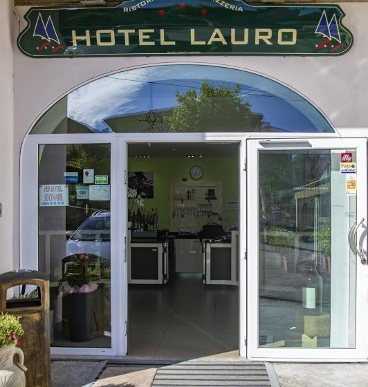 فندق Lauro