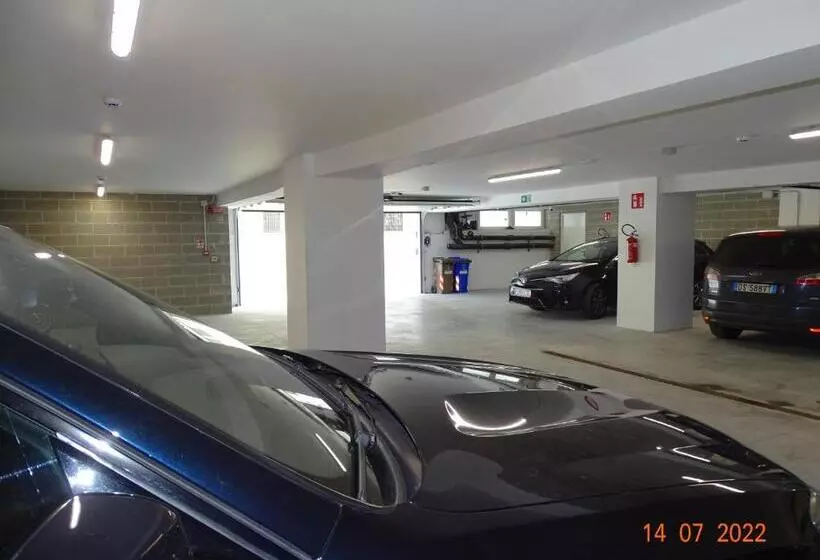 فندق Riva Palace