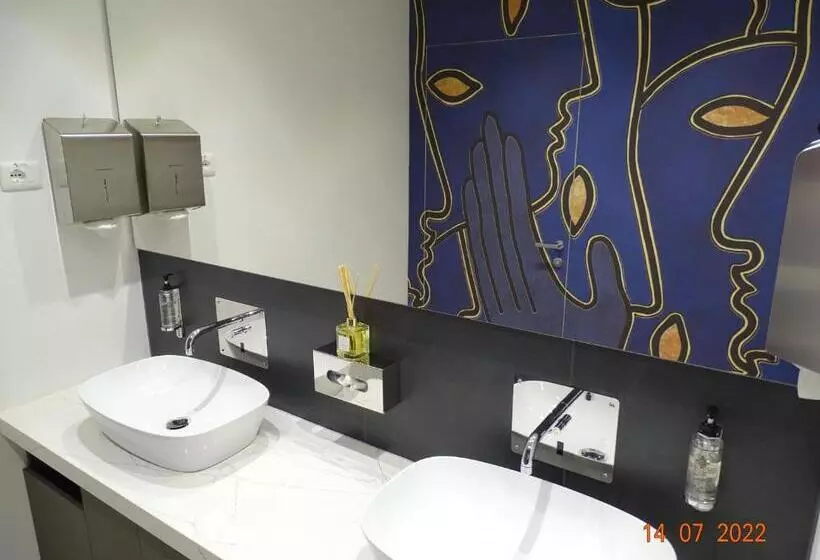 فندق Riva Palace