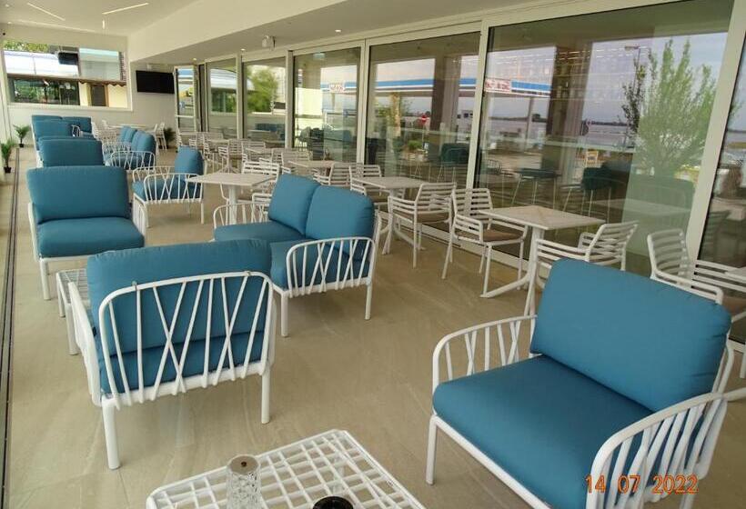 בית מלון כפרי Riva Palace