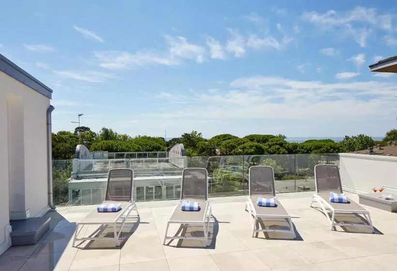 فندق Riva Palace